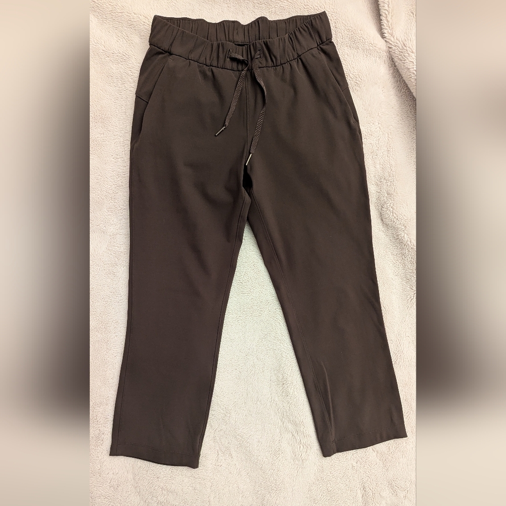 Lululemon khaki green joggers